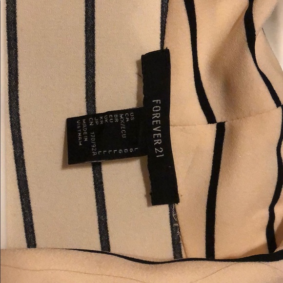 Large formal cardigan - Picture 1 of 3